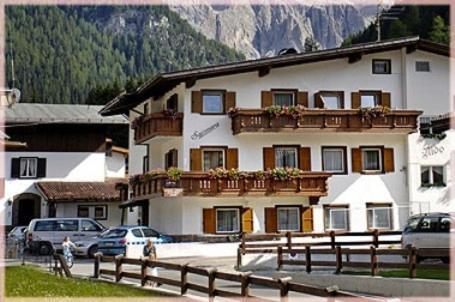 Garni Sayonara Hotel Selva di Val Gardena Exterior foto